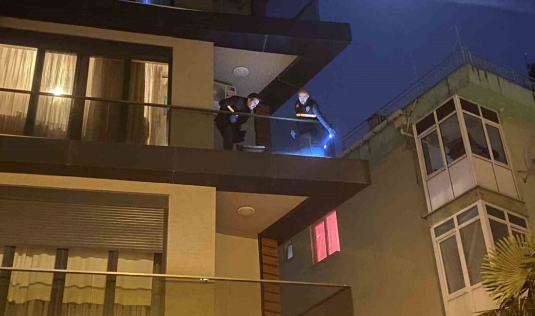 İstanbul’un Maltepe ilçesinde 5 katlı bir binanın üçüncü katındaki evinin
