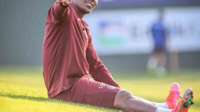 Trabzonspor’un Nijeryalı futbolcusu Anthony Nwakaeme, sahalara dönmek için sabırsızlanıyor. Sakatlığı