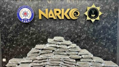 Pendik’te bir uyuşturucu satıcısına ait ev ve araca düzenlenen operasyonda