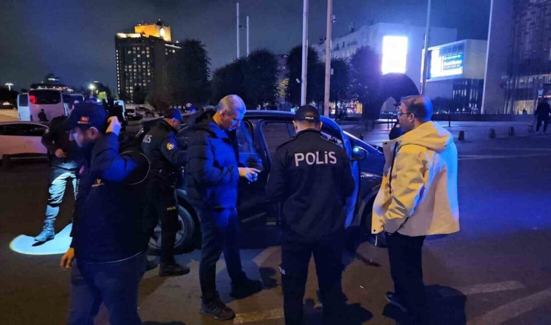 İstanbul’da ‘Huzur İstanbul’ adlı asayiş denetimi gerçekleştirildi. Uygulamada Taksim Meydanı’ndaki