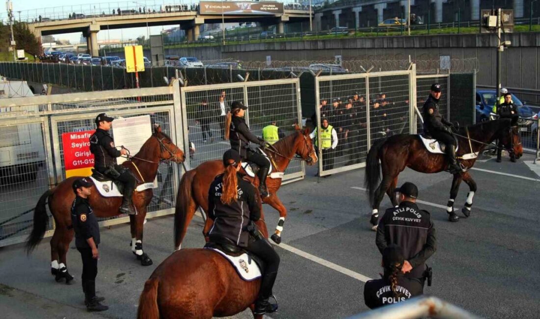 Trabzonspor taraftarı, RAMS Park’a geldi Galatasaray maçını tribünden takip edecek Trabzonsporlu taraftarlar, stadyuma geldi. Trendyol
