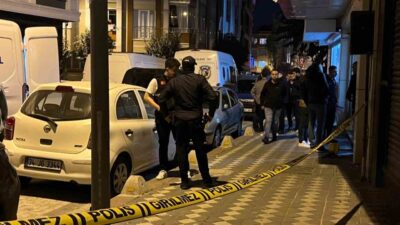 İstanbul Zeytinburnu’nda bir iş yerine gelen 4 kişiden ikisi iş