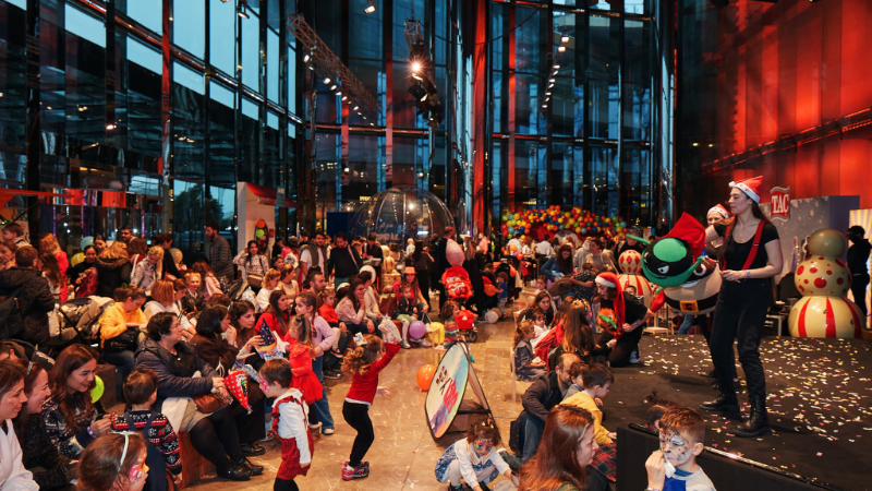 Türkiye’nin tek yeni yıl temalı çocuk festivali “Yeni Yıl Masalı”,