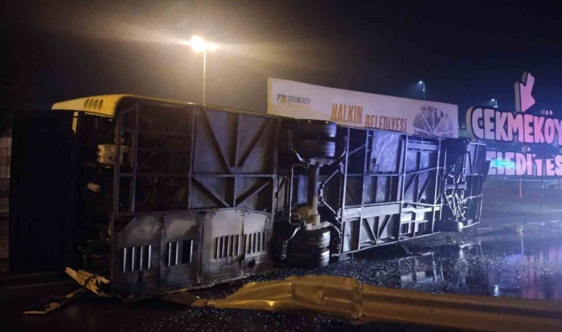 Çekmeköy’de seyir halindeki özel halk otobüsü şoförünün kontrolünden çıkarak bariyerlere