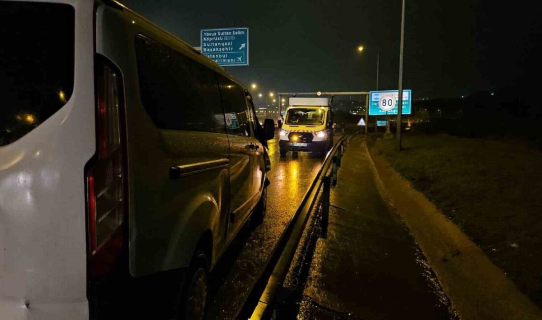 Eyüpsultan’da sağanak sebebiyle 7 aracın karıştığı zincirleme kaza meydana geldi.