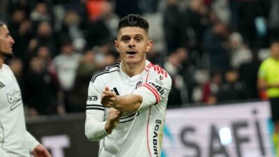 Beşiktaş’ın Kosovalı oyuncusu Milot Rashica, Çaykur Rizespor ağlarını sarsarak bu