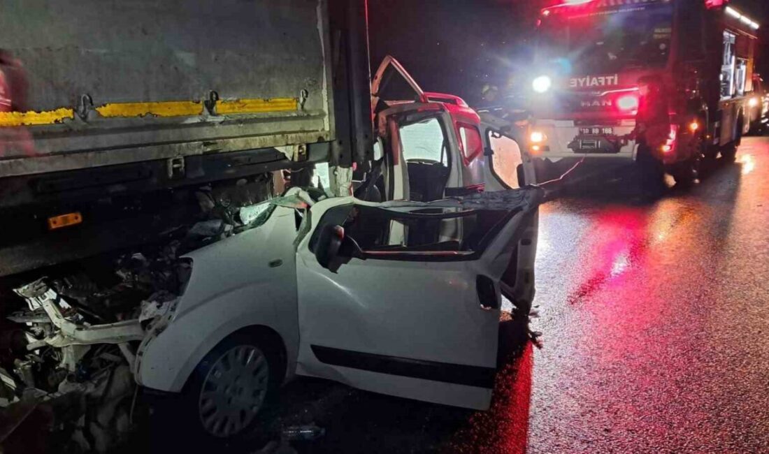 Balıkesir’de İstanbul-İzmir Otoyolu İstanbul istikametinde meydana gelen trafik kazasında seyir