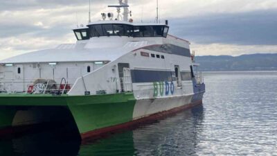 Bursa ile İstanbul arasında deniz ulaşımını sağlayan deniz otobüsü seferleri,