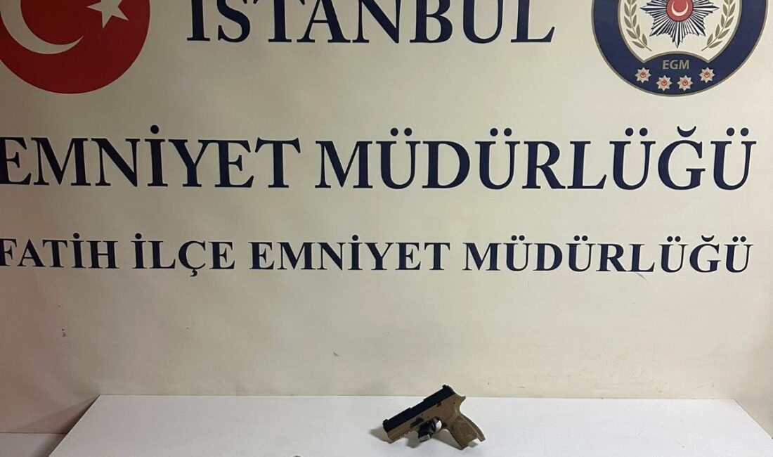 İstanbul’un Fatih ilçesinde bir ikamette yaşanan silahlı tehdit ve gasp