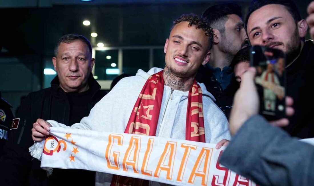 Galatasaray’ın, İtalyan ekibi Napoli’den transferi konusunda anlaşma sağladığı Hollandalı futbolcu