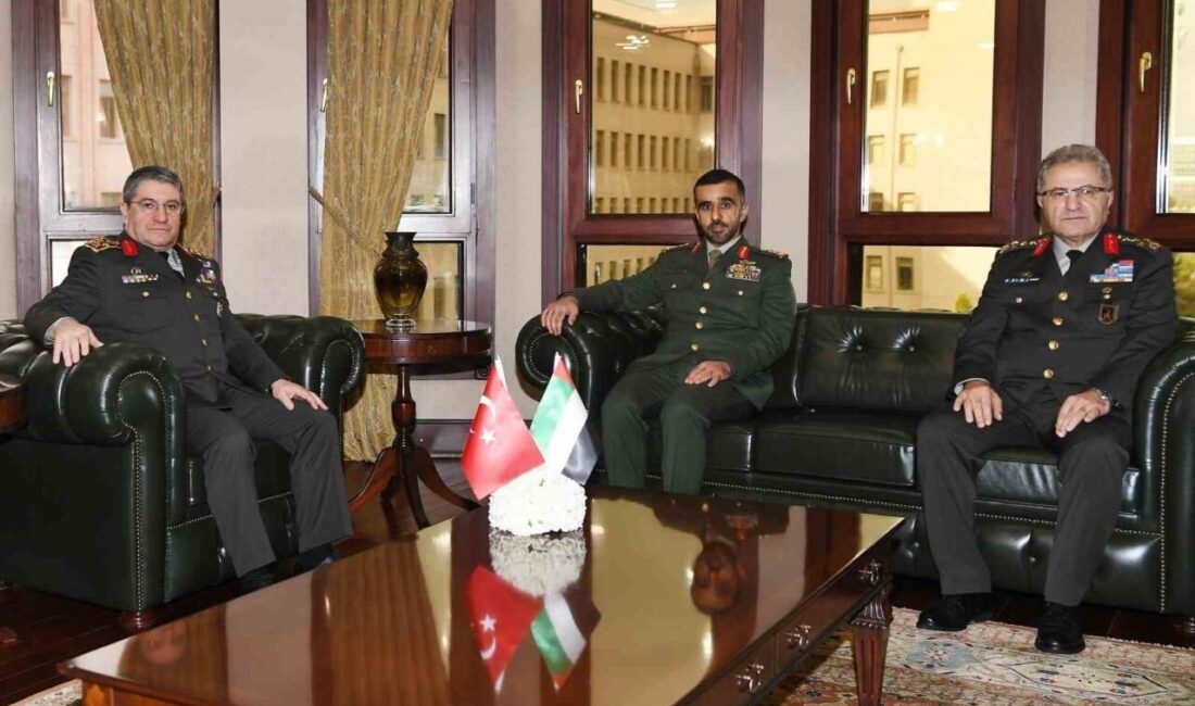 Genelkurmay Başkanı Orgeneral Selçuk Bayraktaroğlu, Birleşik Arap Emirlikleri Kara Kuvvetleri