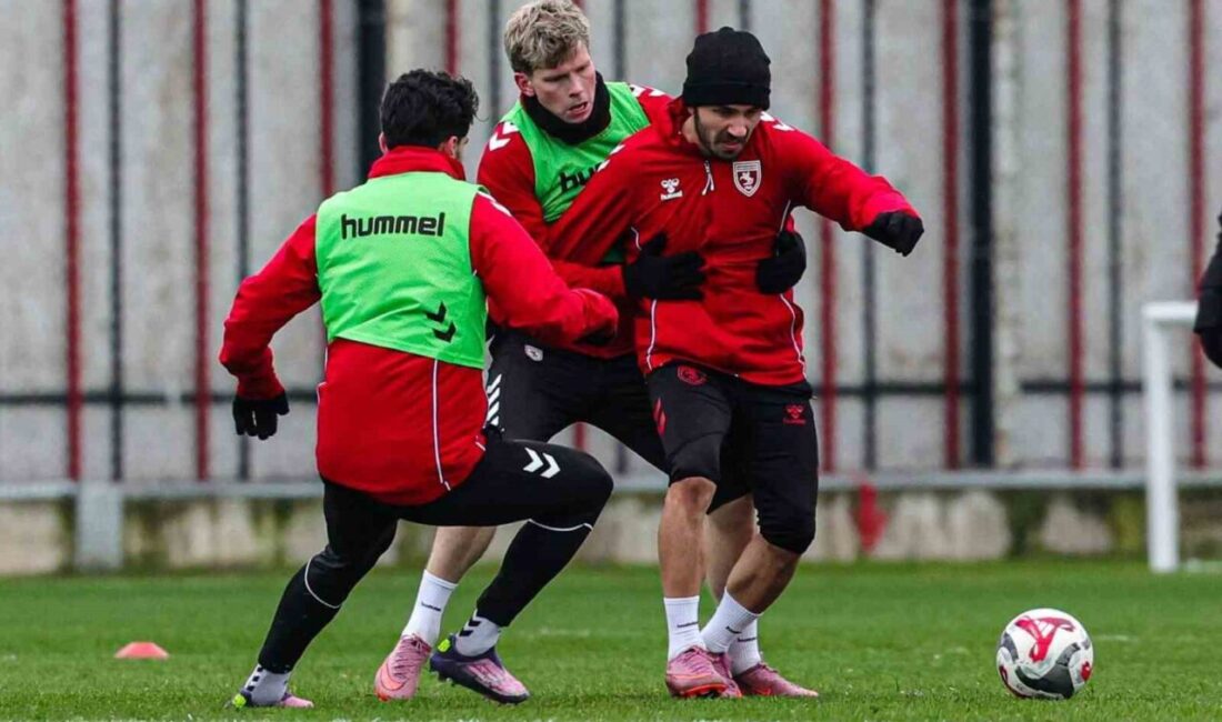 SAMSUN ( ) – Samsunspor’da sol açık oyuncusu Emre Kılınç’ın