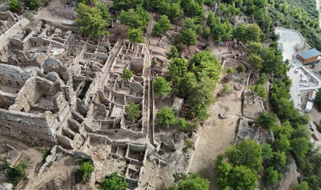 Alanya Alaaddin Keykubat Üniversitesi (ALKÜ) tarafından Syedra Antik Kenti’nde yürütülen