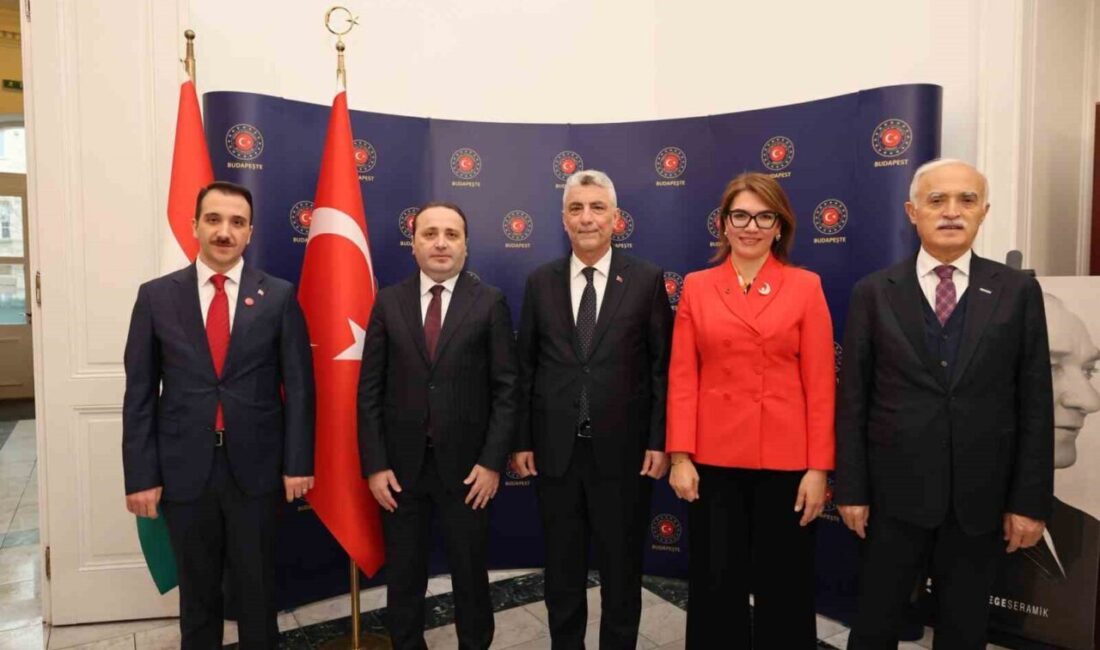Ticaret Bakanı Ömer Bolat, resmi ziyaret kapsamında geldiği Macaristan’da, Türkiye-Macaristan