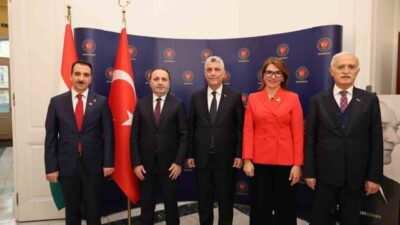 Ticaret Bakanı Ömer Bolat, resmi ziyaret kapsamında geldiği Macaristan’da, Türkiye-Macaristan