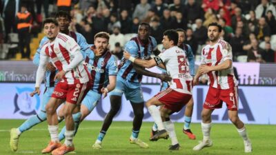 Trendyol Süper Lig’in 20. haftasında Antalyaspor, sahasında Trabzonspor ile 1-1