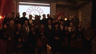 Ankara’da bulunan Ulucanlar Cezaevi Müzesi’nde, öğrenciler tarafından şiir ve müzik