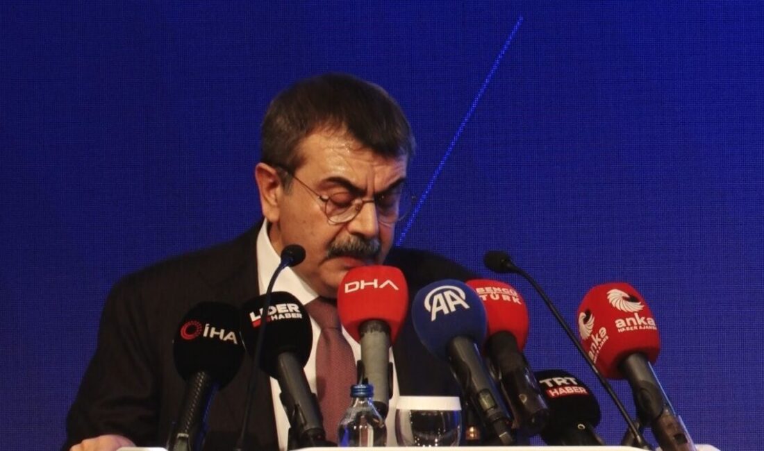 Milli Eğitim Bakanı Yusuf Tekin, “Milli Eğitim Bakanlığı (MEB), toplumda