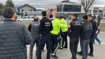 Bolu’da işçi servisi, kamyonet ve otomobilin karıştığı trafik kazasında 7