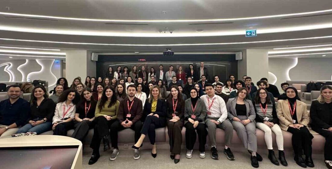 Vodafone’un uzun dönem staj programına başvurular sona erdi. Geçen yıla