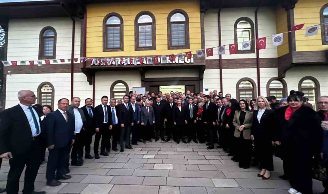 Ankaralılar ve Ankara’ya Hizmet Edenler Derneği tarafından düzenlenen geleneksel bayramlaşma