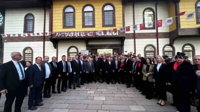 Ankaralılar ve Ankara’ya Hizmet Edenler Derneği tarafından düzenlenen geleneksel bayramlaşma