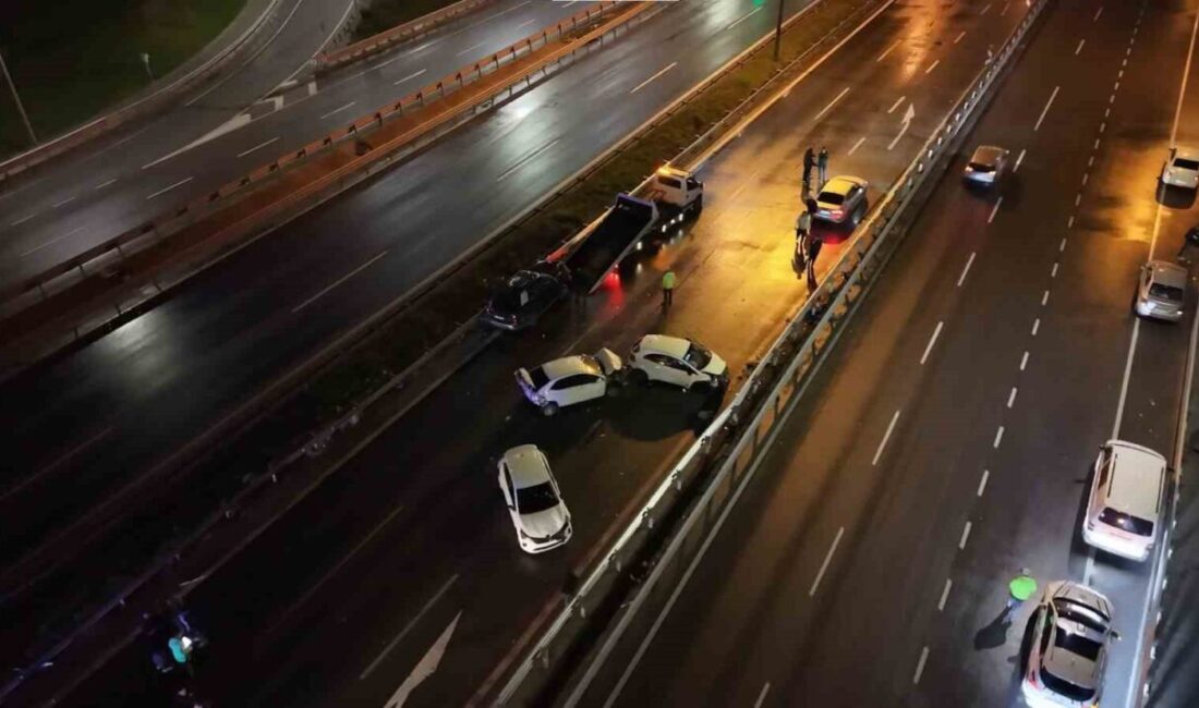 İstanbul’un Ataşehir ilçesinde sabah saatlerinde meydana gelen zincirleme trafik kazasında