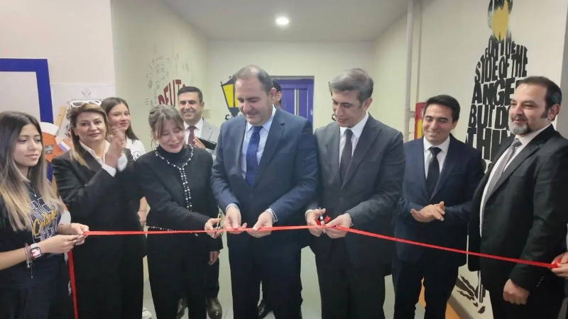 ''Yeşil Vatan'' Projesine büyük ilgi duyuldu. Öğrenciler atıkları sanata dönüştürüyor.