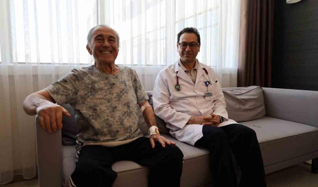 İzmir’de 76 yaşındaki böbrek nakilli hastanın safra kanalında oluşan 2