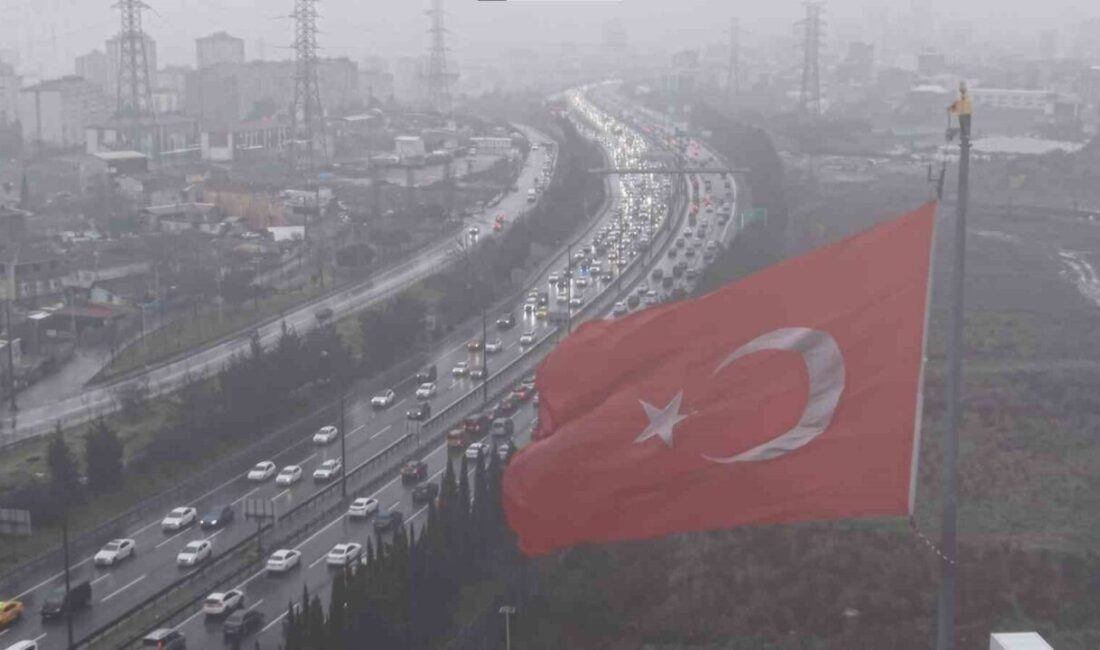 Ramazan Bayramı’nın son gününde tatilcilerin dönüş yolculuğunun başlamasıyla İstanbul’da trafik