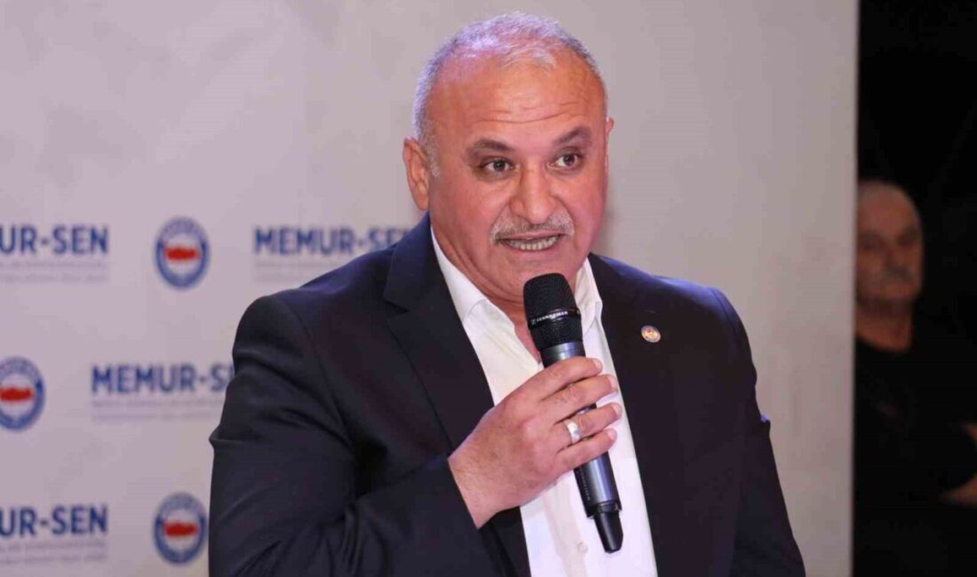 Eğitim-Bir-Sen Antalya Şube Başkanı Eyüp Bülent Miran, İstanbul’da öğrencisinin bıçaklı