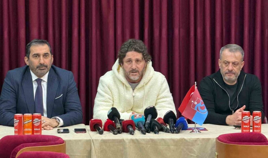 Trabzonspor Teknik Direktörü Fatih Tekke, bir yıldır yönetim kurulu ile
