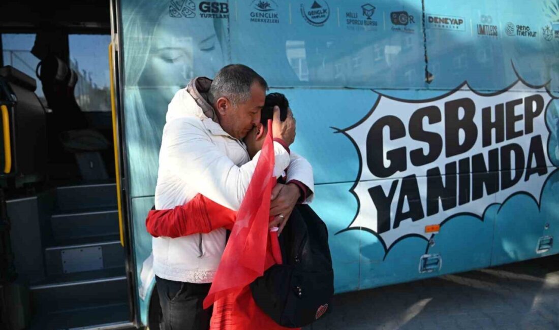 Aydın’ın Kuşadası ilçesinden futbol turnuvası için Katar’a giden, ABD ve