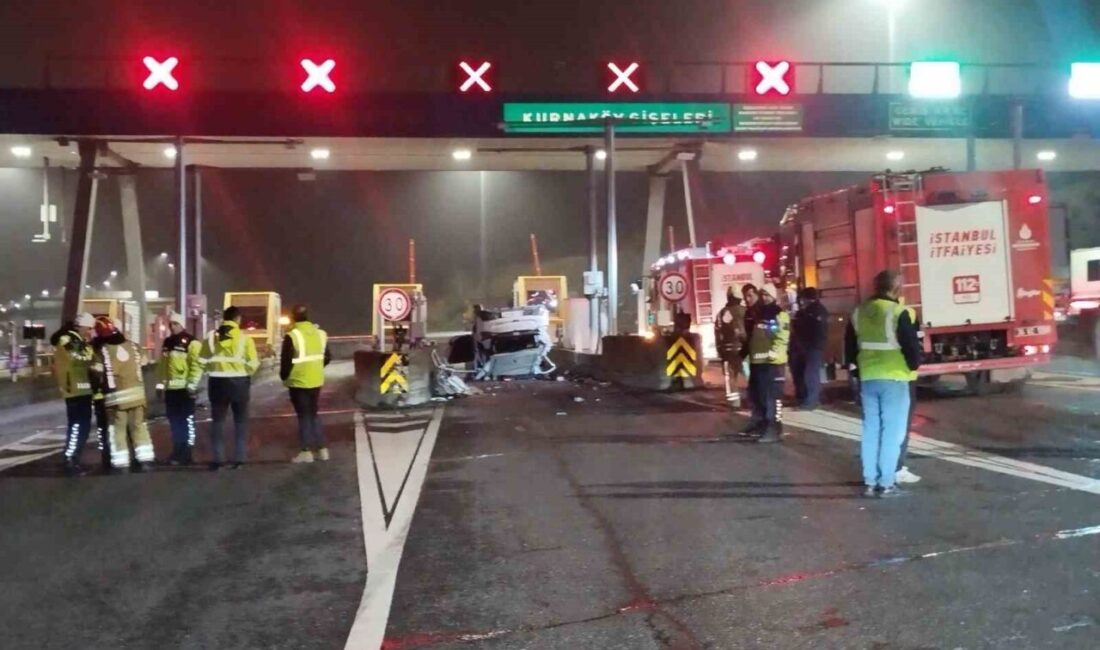 Pendik Kuzey Marmara Otoyolu Kurnaköy gişeleri Ankara istikametinde kontrolden çıkan