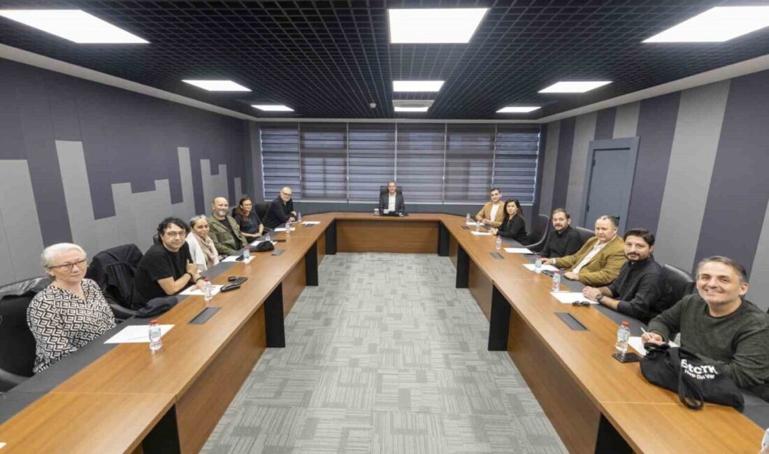 Mersin Büyükşehir Belediyesi Şehir Tiyatrosu tarafından 27 Mart Dünya Tiyatro