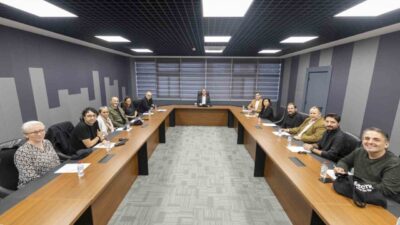 Mersin Büyükşehir Belediyesi Şehir Tiyatrosu tarafından 27 Mart Dünya Tiyatro