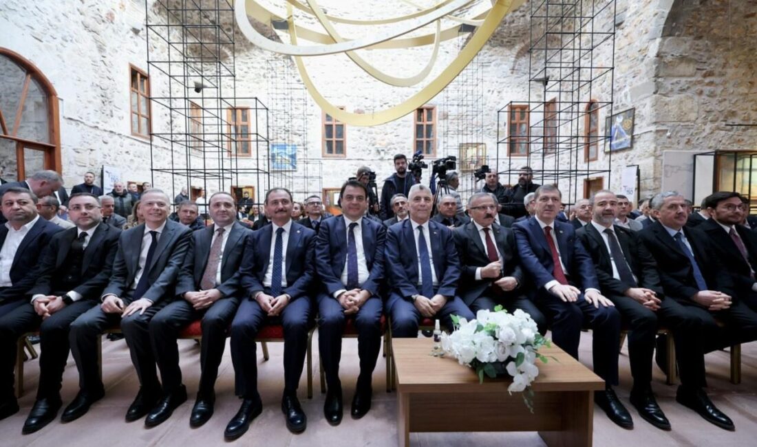 Ticaret Bakanı Ömer Bolat, “Siyasi istikrarlı, güçlü liderliği 23 yıllık