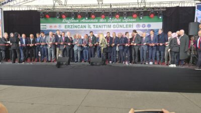 Erzincan Tanıtım Günleri’nin üçüncü gününde Binali Yıldırım’dan Çayırlı standına ziyaret
