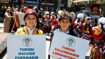 Akçaabat’ta 15-22 Nisan Turizm Haftası çeşitli etkinlikler ile kutlanıyor. Atatürk