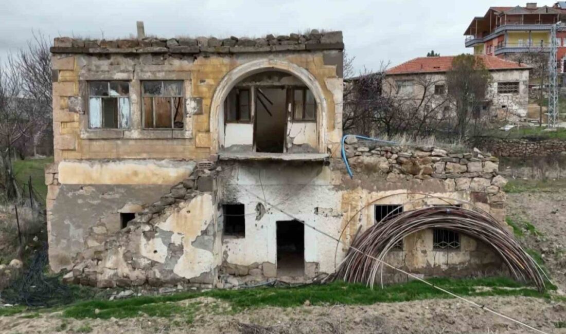 Aksaray’da 1985 yılında çekilen ve Kemal Sunal ile Perihan Savaş’ın