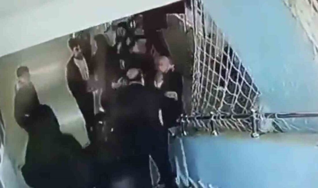 Ankara’da bir ortaokulda görev yapan Türkçe öğretmeni, bir öğrenci velisi