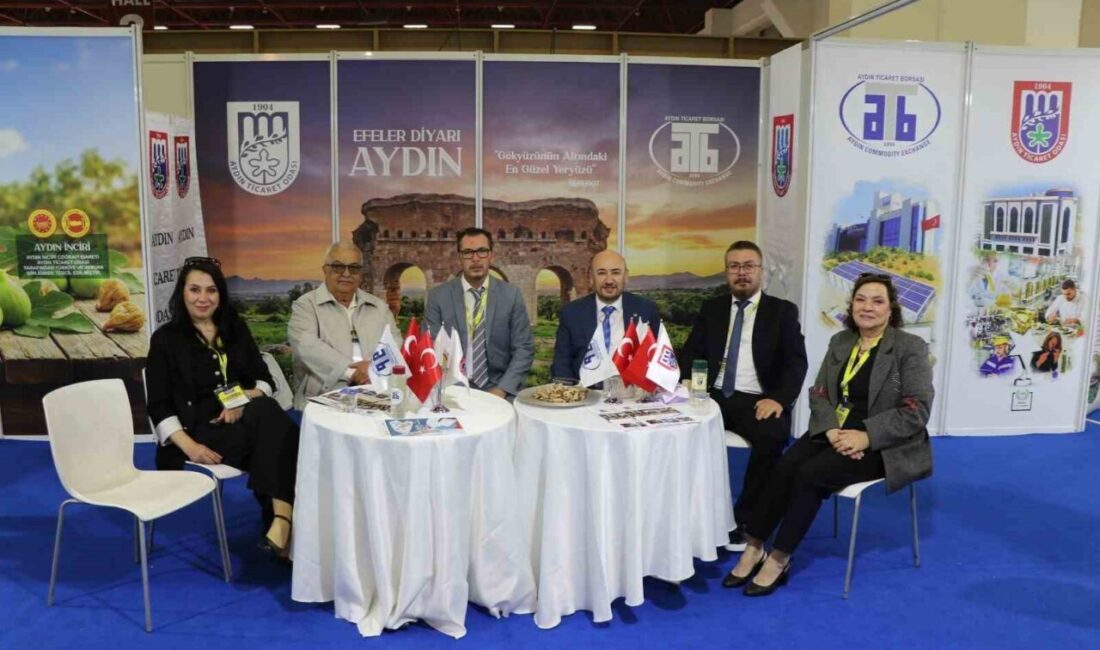 Türkiye Odalar ve Borsalar Birliği öncülüğünde Antalya’da düzenlenen YÖREX Fuarı’nda