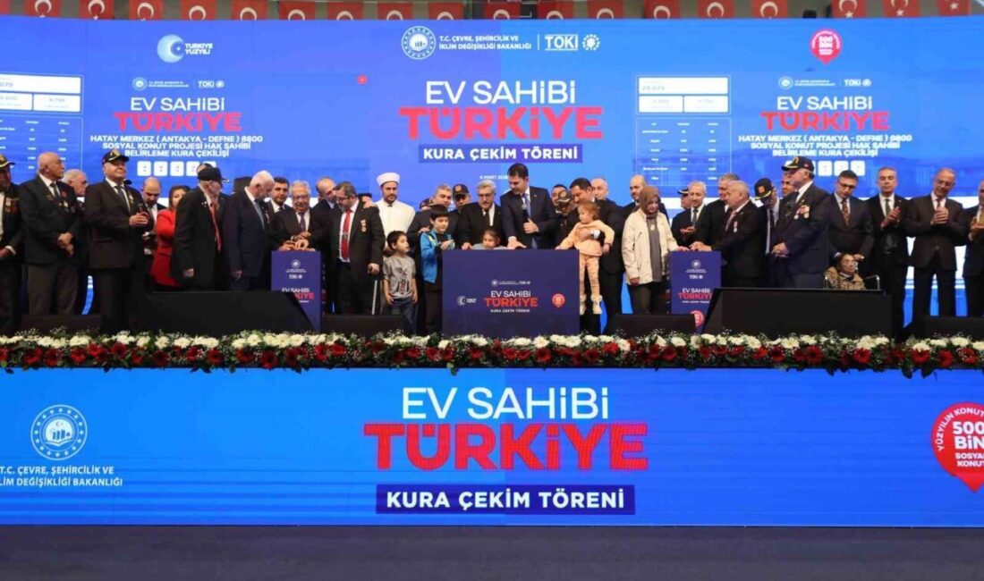 Çevre, Şehircilik ve İklim Değişikliği Bakanı Murat Kurum, “Yüzyılın Konut