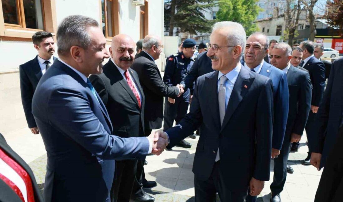 Sungurlu Belediye Başkanı Muhsin Dere, ilçenin ulaşım ihtiyaçlarını Ulaştırma ve
