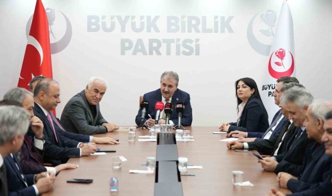 Büyük Birlik Partisi (BBP) Genel Başkanı Mustafa Destici, “Her şeyi