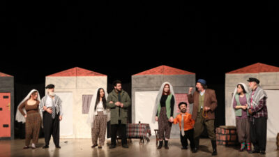 Yeşilçam’ın unutulmaz klasiği yeniden doğdu… Hem de sahnede! Bir döneme