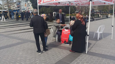 Yeniden Refah Partisi, Türkiye genelinde kapsamlı bir imza kampanyası başlattı.