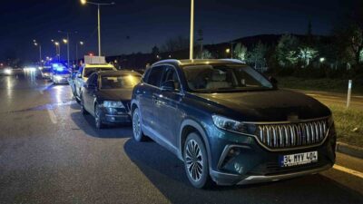 Bolu’da D-100 karayolunda bir otomobilin aniden fren yapmasıyla başlayan ve