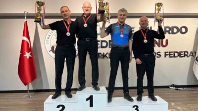DÜZCE( ) – Türkiye 3 Bant Bilardo şampiyonasında Düzce Belediyesi