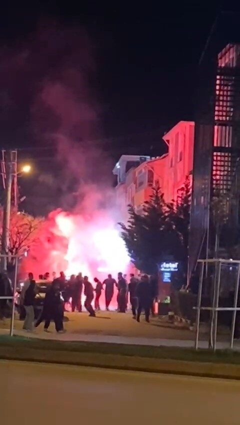 Edirne’de Fenerbahçe-Beşiktaş mücadelesinin ardından 15 Temmuz Demokrasi ve Cumhuriyet Parkı